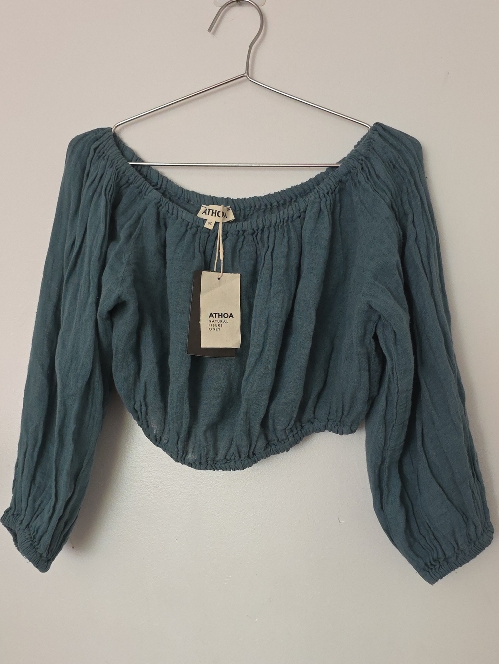 ATHOA Blue Off-Shoulder Peasant Crop Top